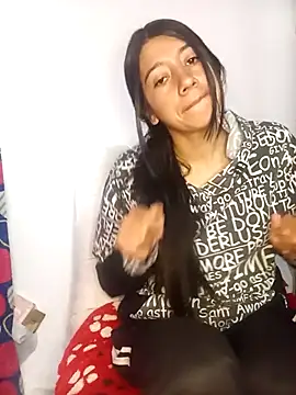 Snapshot of Madow_Lu chatting on 10.07.25 Madow Lu online show from 10.07.25