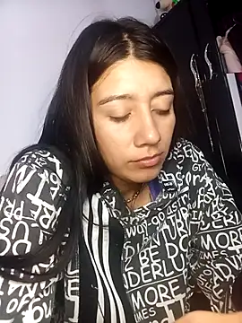 Snapshot of Madow_Lu chatting on 10.11.25 Madow Lu online show from 10.11.25