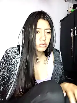 Snapshot of Madow_Lu chatting on 10.22.25 Madow Lu online show from 10.22.25