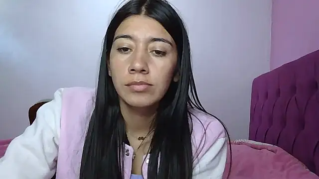 Snapshot of Madow_Lu chatting on 10.25.25 Madow Lu online show from 10.25.25