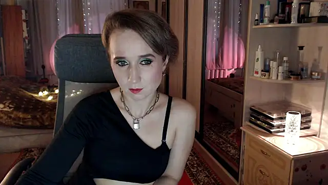 ClassyInna online show from 10.30.25