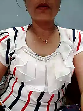 Snapshot of CUTE-PX chatting on 09.28.25 CUTE-PX online show from 09.28.25