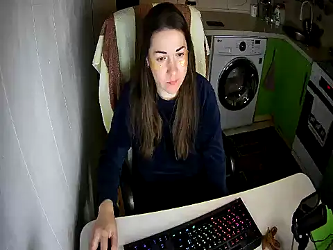 Snapshot of Adda1205 chatting on 04.11.26 Adda1205 online show from 04.11.26