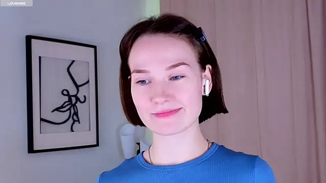 QueenieHathaway online show from 10.08.25