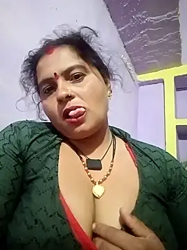 Snapshot of Hot_komal1 chatting on 04.20.26 Hot komal1 online show from 04.20.26