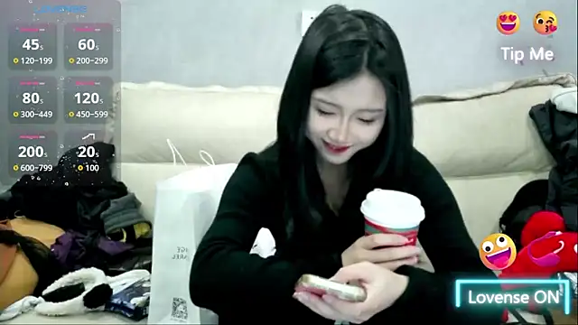 Snapshot of xiaoLI-2025 chatting on 02.15.26 xiaoLI-2025 online show from 02.15.26