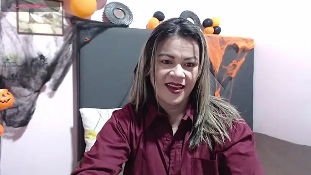 Snapshot of pamela_echeverria chatting on 10.18.25 pamela echeverria online show from 10.18.25