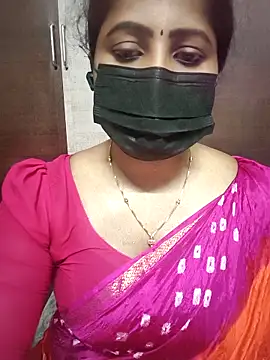 Snapshot of vasundhara26 chatting on 04.05.26 vasundhara26 online show from 04.05.26