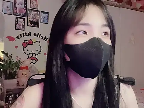 keelinnn19 online show from 11.08.25