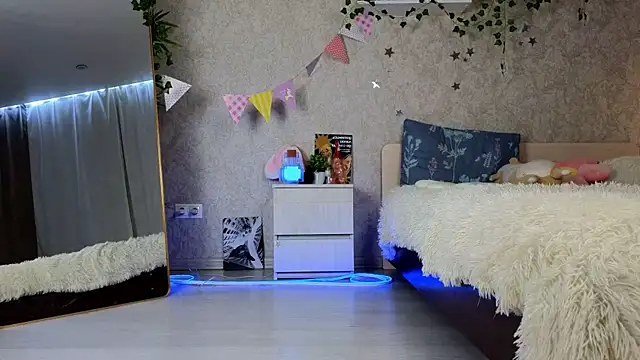 AnnyiBlue online show from 04.01.26