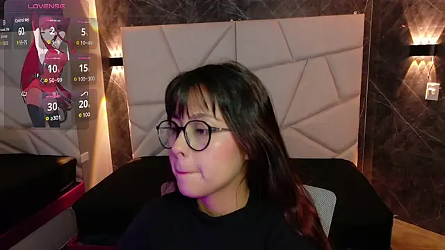 sophiaa 7 online show from 10.24.25