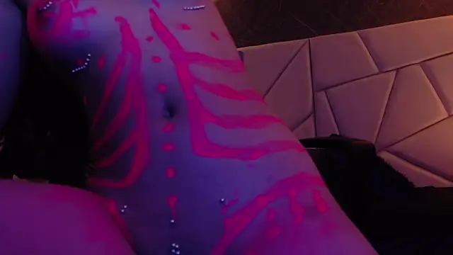 sophiaa 7 online show from 10.31.25