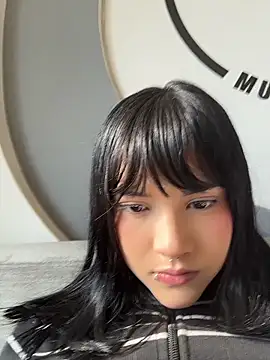 TatiLee online show from 04.12.26