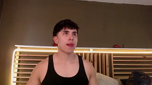 Snapshot of PaulEvens chatting on 01.16.26 PaulEvens online show from 01.16.26