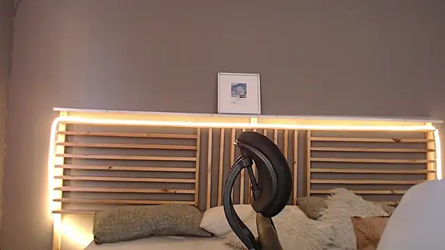 Snapshot of PaulEvens chatting on 02.07.26 PaulEvens online show from 02.07.26