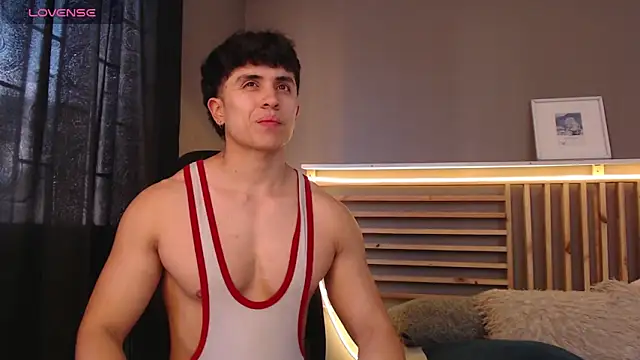 Snapshot of PaulEvens chatting on 02.09.26 PaulEvens online show from 02.09.26