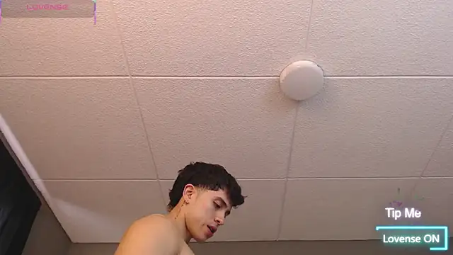 Snapshot of PaulEvens chatting on 02.21.26 PaulEvens online show from 02.21.26