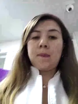 Snapshot of Sophie_del_Castillo chatting on 10.25.25 Sophie del Castillo online show from 10.25.25