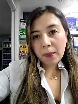 Snapshot of Sophie_del_Castillo chatting on 11.13.25 Sophie del Castillo online show from 11.13.25