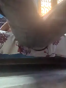 Snapshot of Corporatecouple chatting on 10.19.25 Corporatecouple online show from 10.19.25