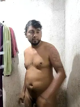 Snapshot of Luis77020192 chatting on 09.09.25 Luis77020192 online show from 09.09.25