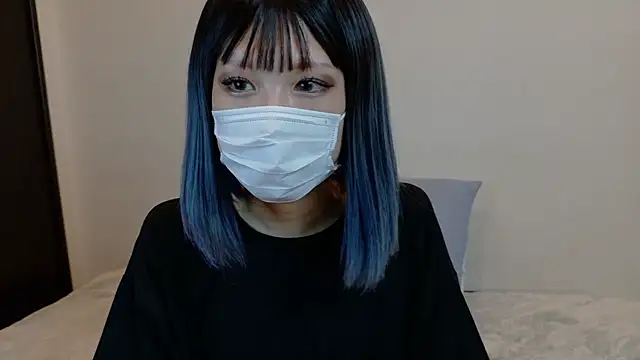 Snapshot of sarina_at chatting on 10.19.25 sarina at online show from 10.19.25