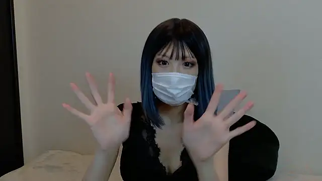 Snapshot of sarina_at chatting on 10.22.25 sarina at online show from 10.22.25