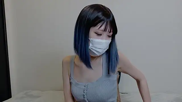sarina at online show from 05.12.26