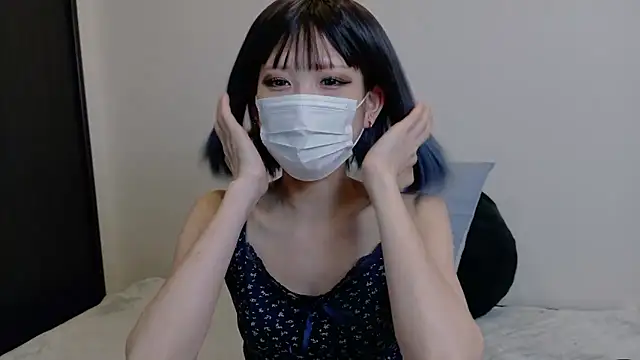 Snapshot of sarina_at chatting on 06.16.26 sarina at online show from 06.16.26