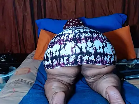 BOUNCINGASSX online show from 02.18.26