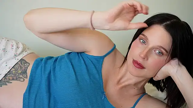 ellaa91 online show from 04.25.26