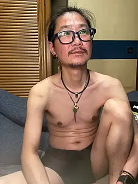 uta002418 online show from 07.06.26
