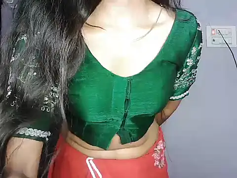 Snapshot of ROSE_GOLDE chatting on 02.11.26 ROSE GOLDE online show from 02.11.26