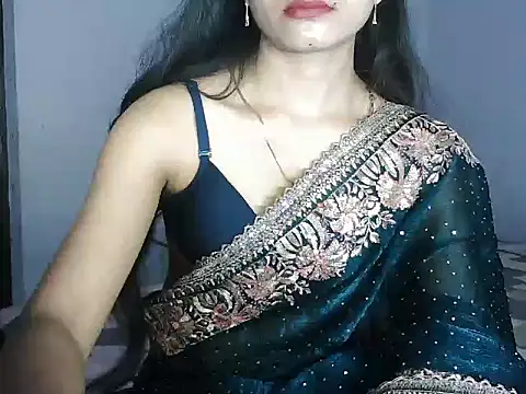 Snapshot of ROSE_GOLDE chatting on 02.23.26 ROSE GOLDE online show from 02.23.26