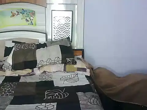 Snapshot of ROSE_GOLDE chatting on 05.14.26 ROSE GOLDE online show from 05.14.26
