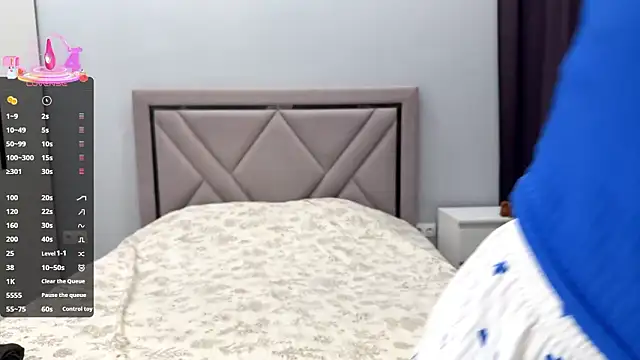 Wow Akemi online show from 02.04.26