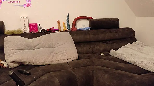 Snapshot of Melly4You chatting on 09.22.25 Melly4You online show from 09.22.25