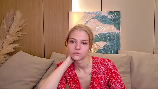 Snapshot of 4example_Chloe chatting on 05.22.26 4example Chloe online show from 05.22.26