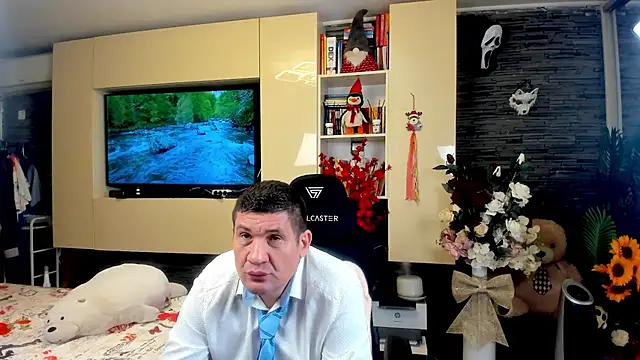 SpartacusDaddy48 online show from 04.16.26