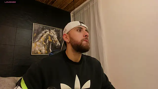 Maximo Wolff online show from 10.15.25