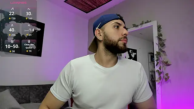 Maximo Wolff online show from 12.15.25