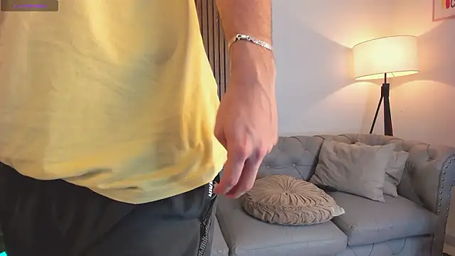 Maximo Wolff online show from 03.19.26