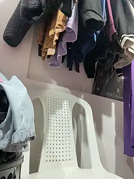 Snapshot of KinkyLatinCock chatting on 11.04.25 KinkyLatinCock online show from 11.04.25