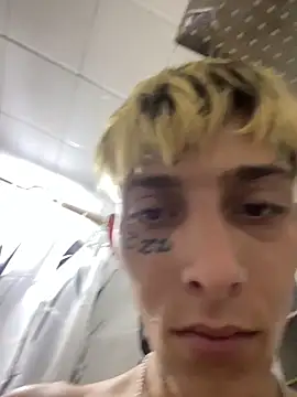 Snapshot of KinkyLatinCock chatting on 11.06.25 KinkyLatinCock online show from 11.06.25