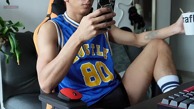 Snapshot of Vbenz28 chatting on 05.06.26 Vbenz28 online show from 05.06.26