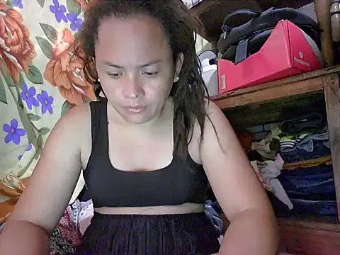 Snapshot of betty02 chatting on 04.19.26 betty02 online show from 04.19.26