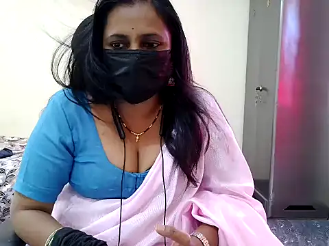 Snapshot of ammu1990 chatting on 05.11.26 ammu1990 online show from 05.11.26
