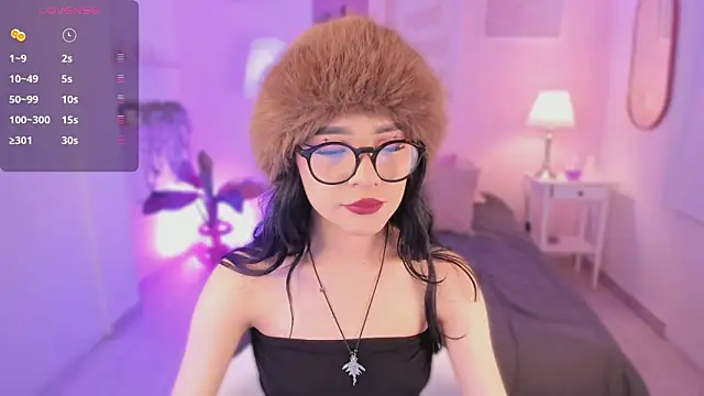 Snapshot of emma_soul1 chatting on 09.30.25 emma soul1 online show from 09.30.25