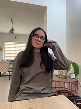 Snapshot of emma_soul1 chatting on 10.30.25 emma soul1 online show from 10.30.25