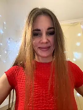 LucieMack online show from 12.01.25